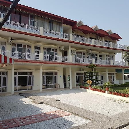 Skyview Holiday Home Pet Friendly Chandīgarh Extérieur photo