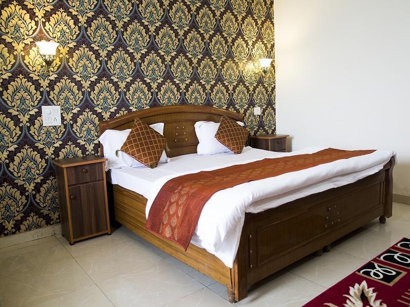 Skyview Holiday Home Pet Friendly Chandīgarh Extérieur photo