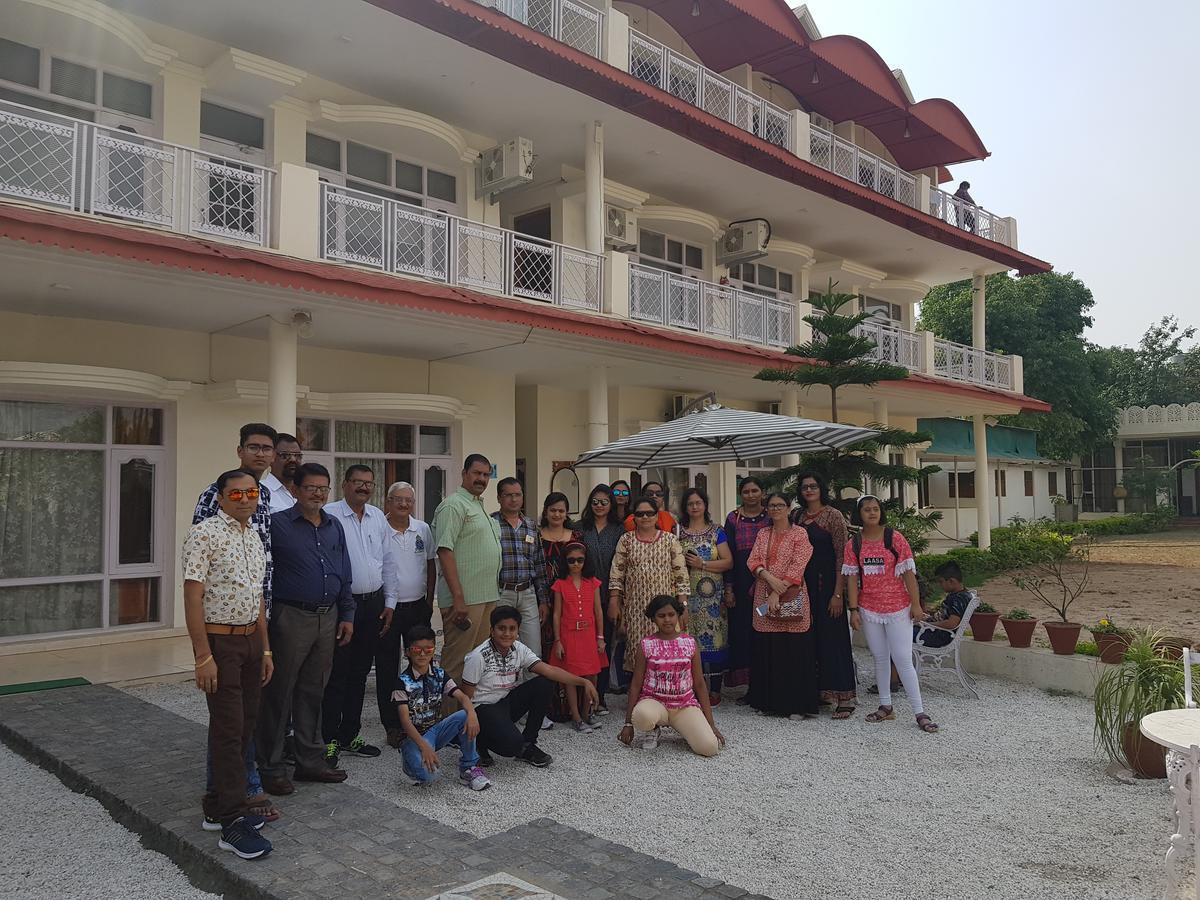 Skyview Holiday Home Pet Friendly Chandīgarh Extérieur photo